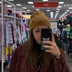 Meet your Posher, Kelsie